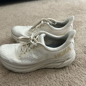 HOKA Clifton 8